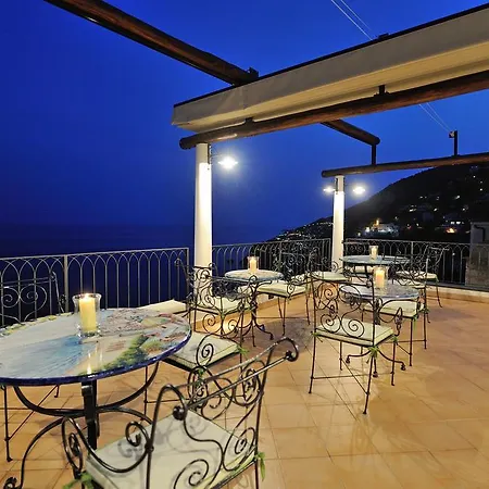 Villa La Casa Del Melograno Furore