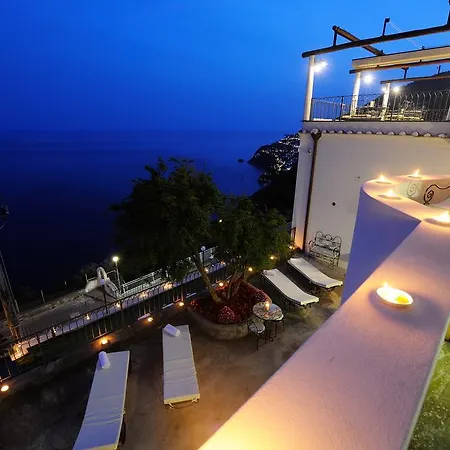 Villa La Casa Del Melograno *