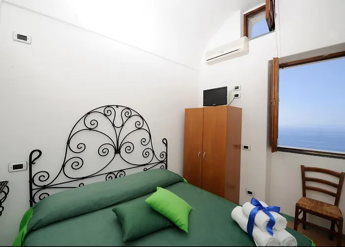 La Casa Del Melograno Furore