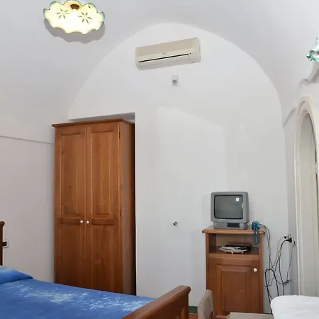 La Casa Del Melograno * Фуроре