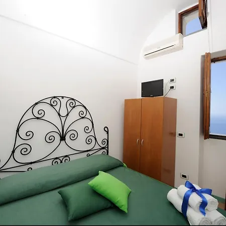 La Casa Del Melograno Furore