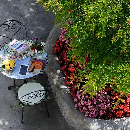 La Casa Del Melograno